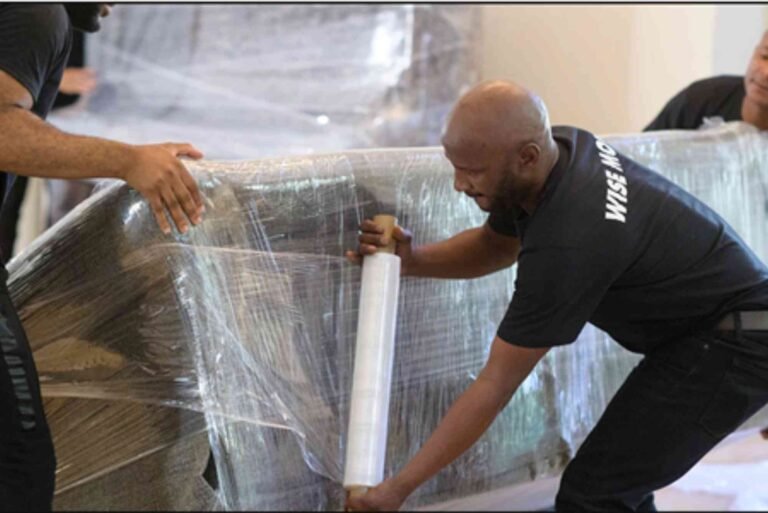 How to Pack and Move Garden Furniture in Abu Dhabi