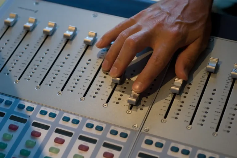 How to Start a Live Sound Rental Business in Delhi